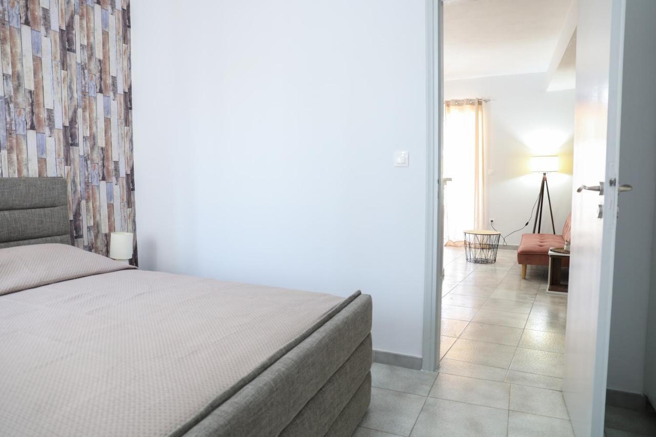 Modern Apartments Edipsos Loutra Edipsou  Exterior photo